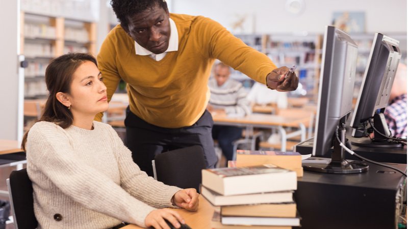A coach helps you Coaching vs DIY Career Change
